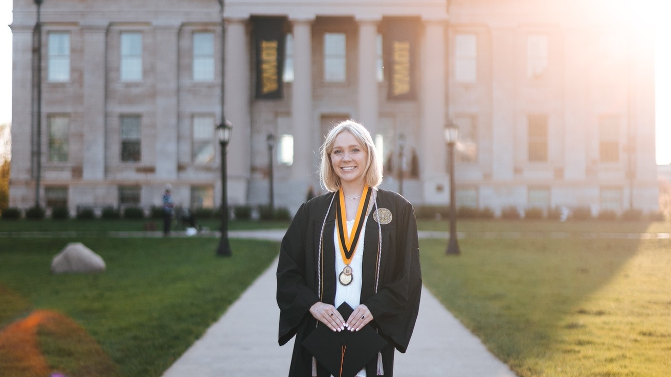 Katie Graduation Photo